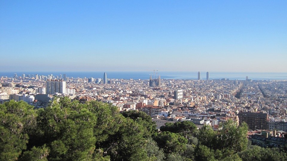 Barcelona îşi alungă turiştii. De ce recurg autoritățile la astfel de măsuri