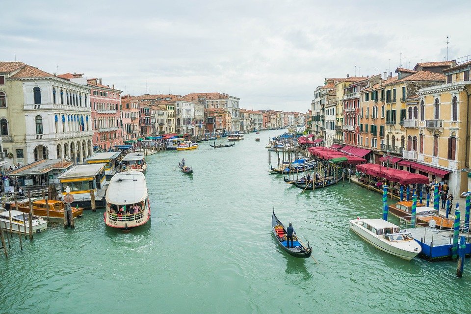 Veneţia ia noi măsuri împotriva turiștilor