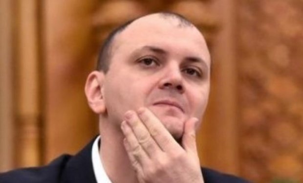 Sebastian Ghiță, abonat la banii statului pe vremea liberalilor. A făcut milioane de euro din contracte cu SIE și ANAF