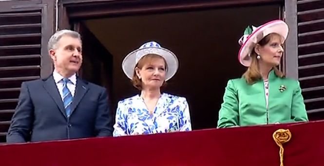 Ziua Regalității. Ceremonii spectaculoase în grădina Palatului Elisabeta - VIDEO
