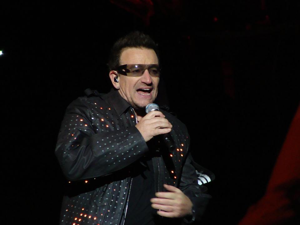 Bono i-a interzis lui Donald Trump accesul la concertele U2