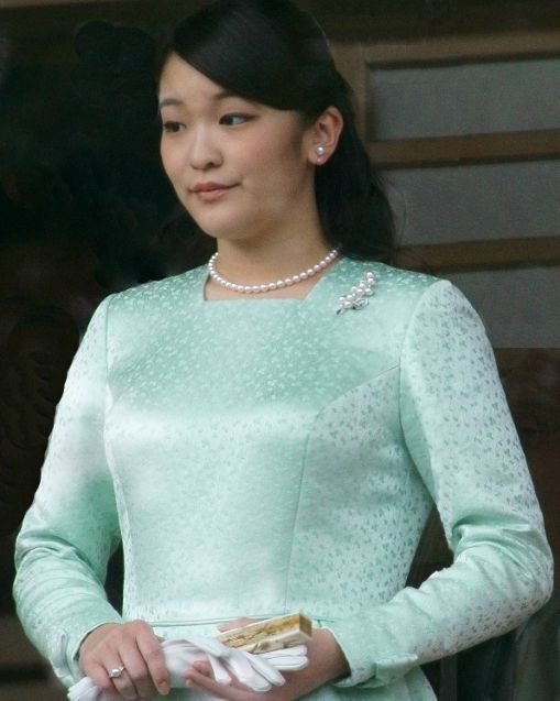 Prințesa Mako a Japoniei renunță la toate titlurile nobiliare pentru a se mărita cu „un om de rând”. Cum arată viitorul ei soț