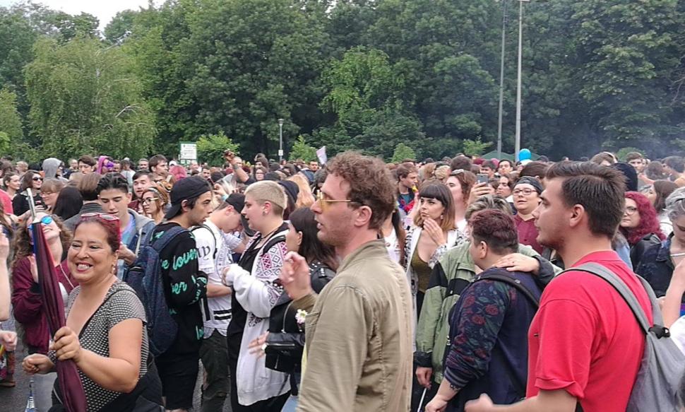 Scandal în stradă pentru redefinirea familiei în Constituție 451535