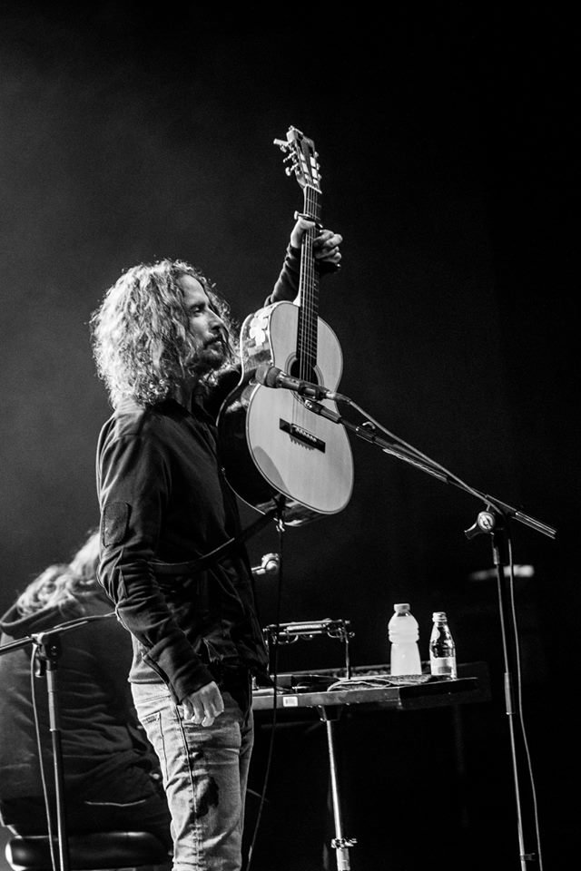 Soția lui Chris Cornell face dezvăluiri după moartea artistului: ”Nu și-ar lua viața intenționat”