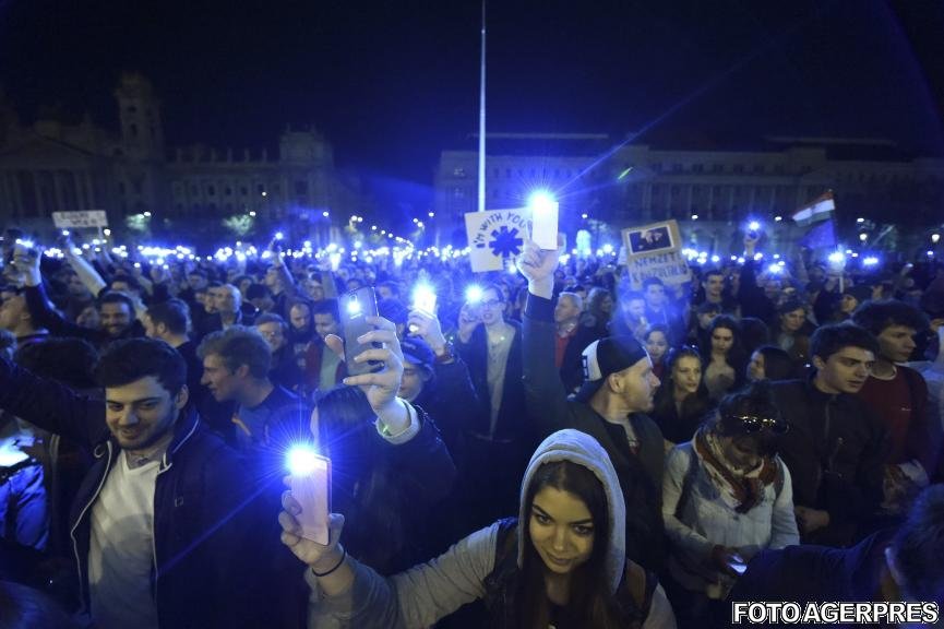 Manifestaţie la Budapesta în favoarea UE şi contra premierului Viktor Orban 