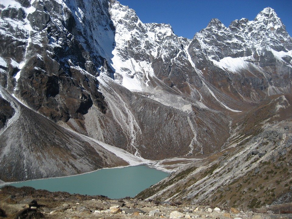 Un alpinist face o dezvăluire cutremurătoare în legătură cu muntele Everest. „S-a prăbușit!”. Ascensiunile ar putea fi mai dificile