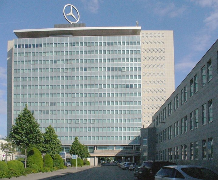 Percheziții în Germania, la sediile Daimler