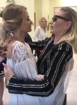 Sora Deliei s-a căsătorit astăzi! Cum s-a îmbrăcat artista la cununia civilă - VIDEO 452704