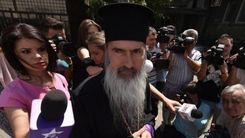 Arhiepiscopul Tomisului, IPS Teodosie, află astăzi dacă este arestat preventiv