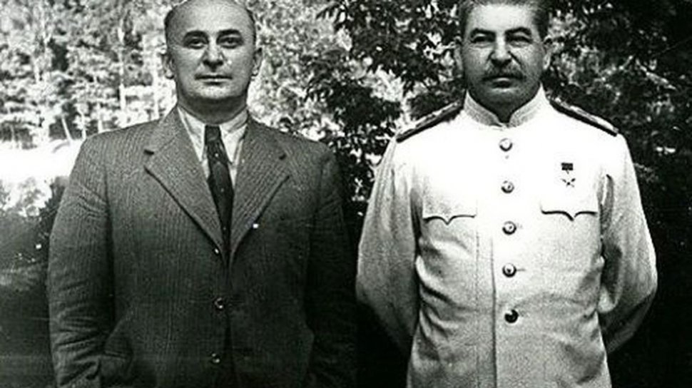 Cine a fost Lavrenti Beria, mâna dreaptă a lui Stalin