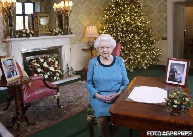 Regina Elisabeta foloseşte aceeaşi ojă şi aceeaşi nuanţă încă din 1989. Cât costă lacul de unghii