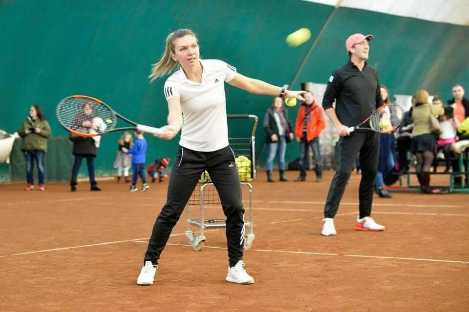 Simona Halep, calificare fără emoții în sferturi, la Roland Garros. A demolat-o pe Suarez-Navarro