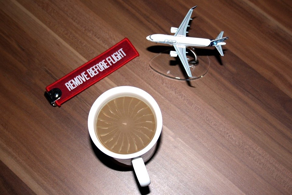 Truc fabulos. Cum să îţi prepari propria cafea într-un avion