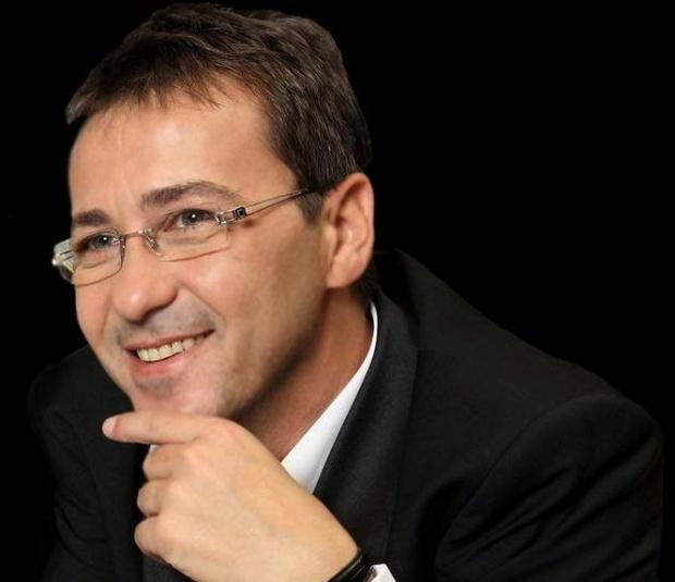 Florin Chilian sare în apărarea lui Lorelai Moșneguțu, fetiţa fără mâini care a câştigat un concurs: De ce atâta ură? 454759