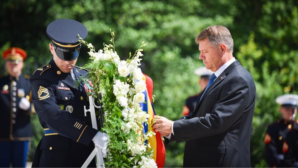 Klaus Iohannis s-a întâlnit cu șeful CIA. Ce i-a spus acesta despre serviciile de informații din România și ISIS 454814