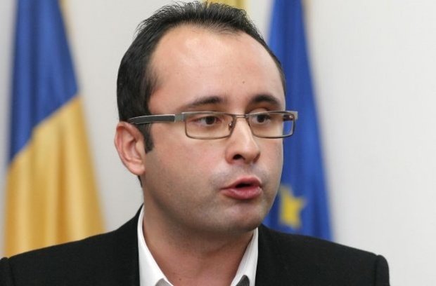 Cristian Bușoi: „Legea salarizării oglindeşte slăbiciunea politică a PNL”
