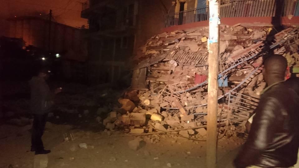 Un bloc de 7 etaje s-a prăbuşit din senin într-o zonă rezidenţială. Cel puțin 15 oameni sunt dați dispăruți - FOTO 456164