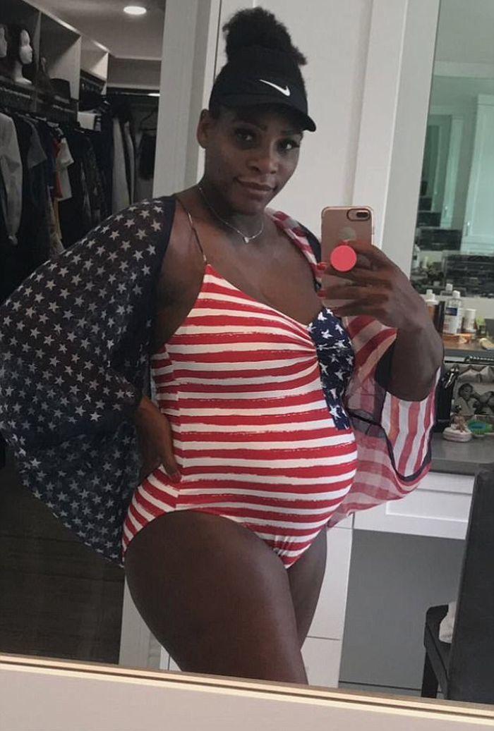 Cum arată Serena Williams în luna a şaptea de sarcină! Tenismena s-a pozat în costum de baie 456587