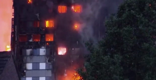 De la ce a pornit incendiul care a distrus clădirea de apartamente Grenfell Tower din Londra