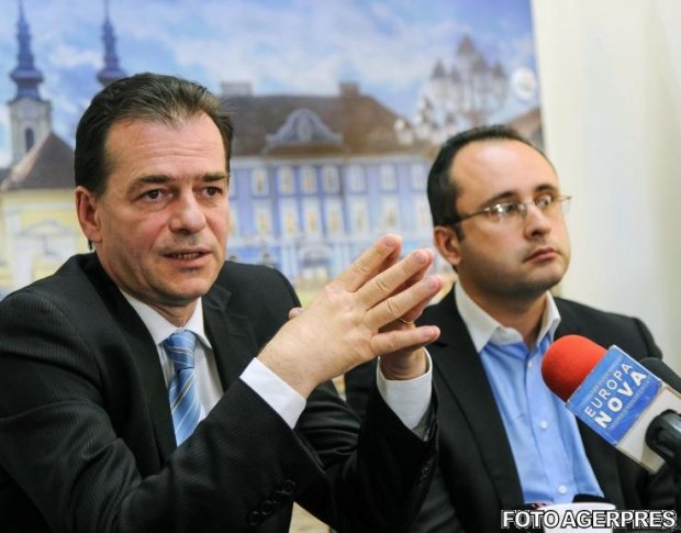 Liberalii îşi aleg sâmbătă un nou preşedinte. Ce schimbări promit candidații Cristian Buşoi şi Ludovic Orban 