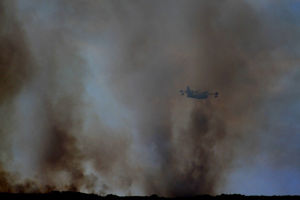 Un avion s-a prăbuşit în timp ce intervenea la incendiul de vegetaţie din Portugalia