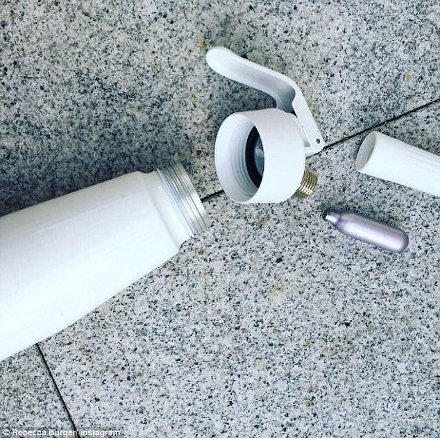 Era un blogger renumit de fitness și a încercat să facă o prăjitură! Acum fanii ei sunt în șoc - S-a întâmplat chiar în bucătărie 458881