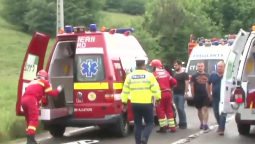 Accident grav între Predeal și Pârâul Rece! 17 de victime, după ce un autocar s-a răsturnat. Cod roșu de intervenție 459252