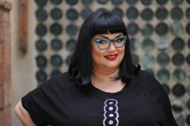 Ozana Barabancea a ajuns pe masa de operaţii! A apelat la bisturiu pentru a-şi micșora stomacul  459130