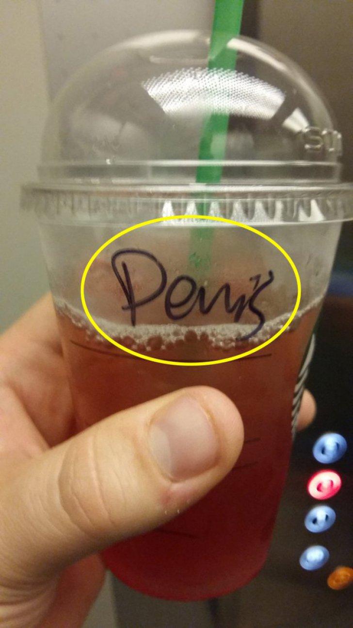 A comandat o băutură răcoritoare, dar a rămas fără cuvinte când a ridicat comanda. Ce primise... 459383