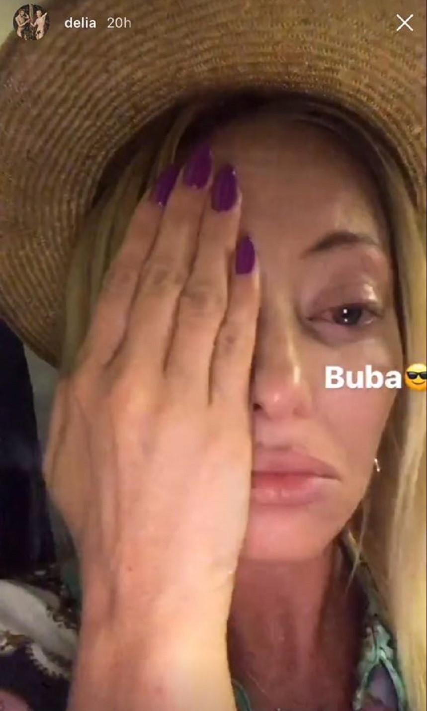 Neplăceri pentru Delia la întoarcerea din vacanță. Ce a pățit artista 459378