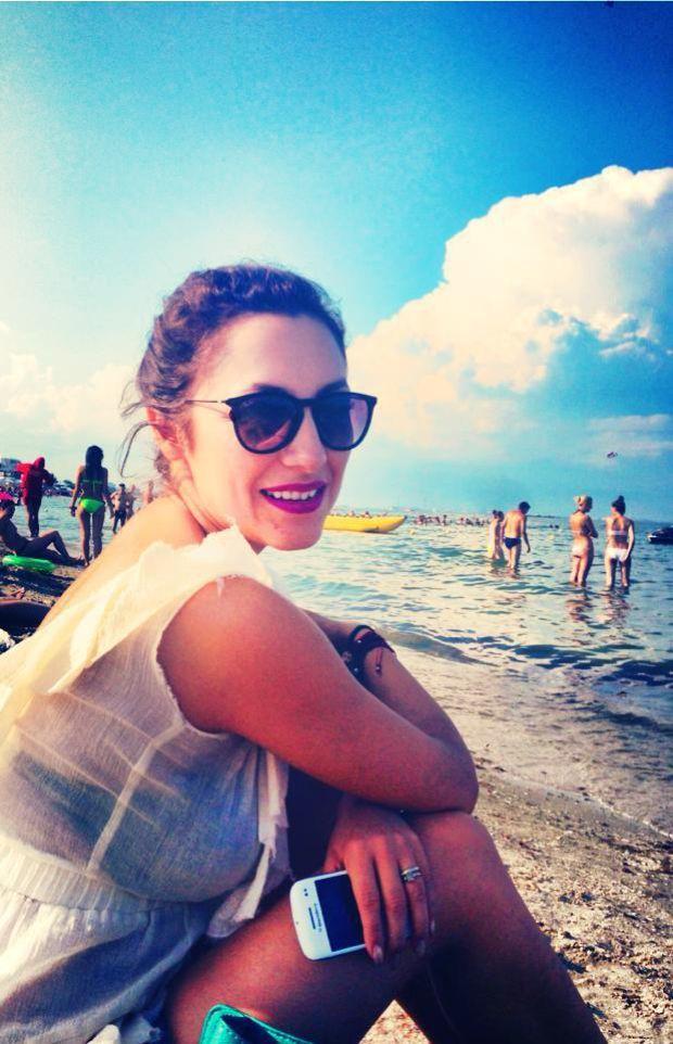 Motivul pentru care Andra nu apare niciodata in costum de baie la plaja! 460658