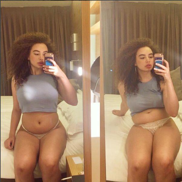 A intrat în cabina de probă să încerce un COSTUM DE BAIE. Când s-a văzut în oglindă, a început SĂ ȚIPE. Ce a observat 461074