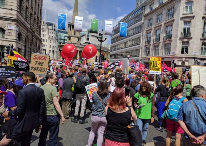 Proteste de amploare la Londra. Britanicii s-au săturat de politicile economice ale Guvernului May