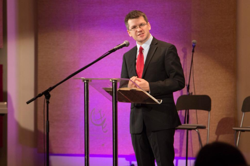 Un apropiat al lui Băsescu s-a înscris în PNL 461612