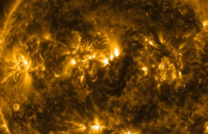 Anunț important făcut de NASA: Soarele își schimbă forma! Ce se va întâmpla în următorii ani