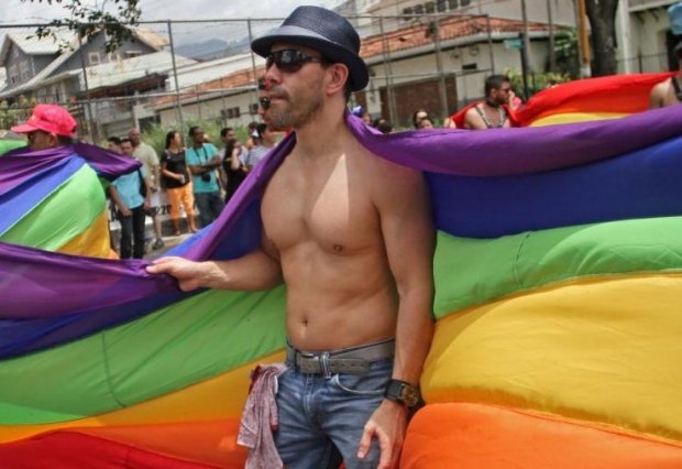 Primăria Clujului va interzice paradele gay din oraș