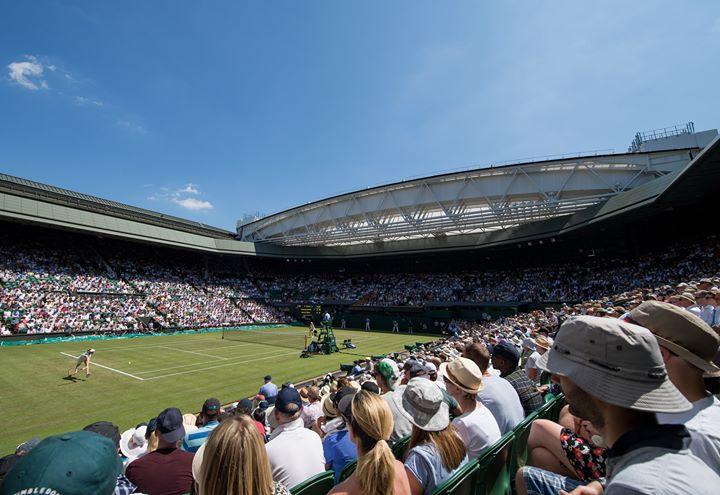 Imagini șocante la Wimbledon! S-a prăbușit pe teren sub privirile a zeci de spectatori