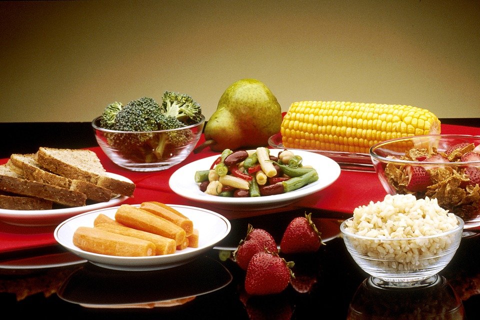 Un nutriționist celebru a dezvăluit regulile de alimentație de la care nu se abate. ”De 30 de ani, mănânc la cină...”