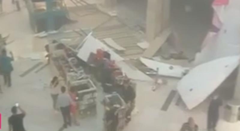 Incident șocant într-un mall din București. Un întreg perete s-a prăbușit 462808