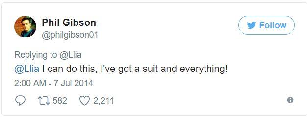 A scris pe Twitter că are nevoie de un însoțitor la o nuntă, însă nu se aștepta să primească un așa răspuns. Trei ani mai târziu, o fotografie i-a dat de gol! 463018