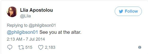 A scris pe Twitter că are nevoie de un însoțitor la o nuntă, însă nu se aștepta să primească un așa răspuns. Trei ani mai târziu, o fotografie i-a dat de gol! 463019