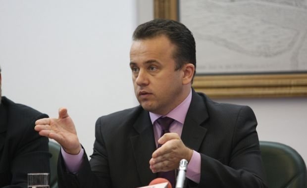 Ministrul Educației Liviu Pop, despre abandonul școlar: „30.000 de elevi au dispărut”