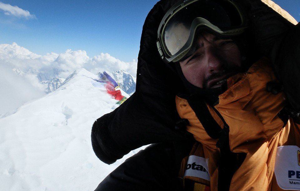 Alpinistul Alex Găvan şi-a anulat expediţia pe vârful Nanga Parbat din Himalaya, pentru a coordona acțiunea de salvare a doi alpiniști