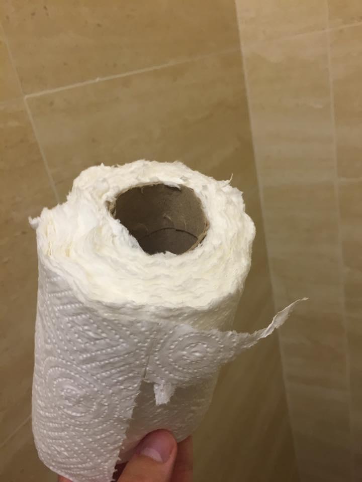 Deputat USR, semnal de alarmă. Hârtia igienică de peste 100.000 euro, insuficientă în Parlament: „E rușinos rău de tot” 464830