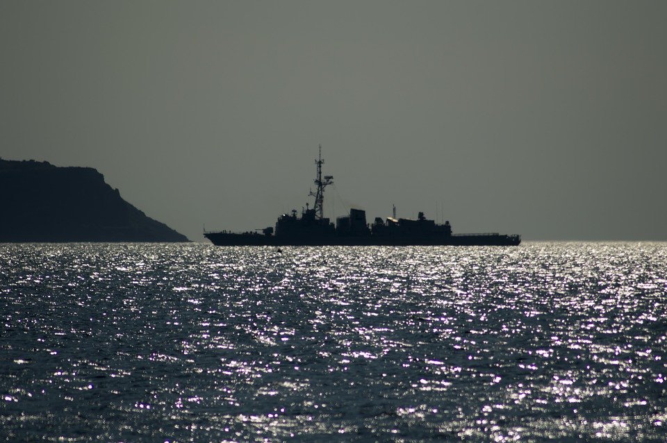 Tragedie în Oceanul Atlantic. O navă militară s-a scufundat și zeci de militari sunt dați dispăruți