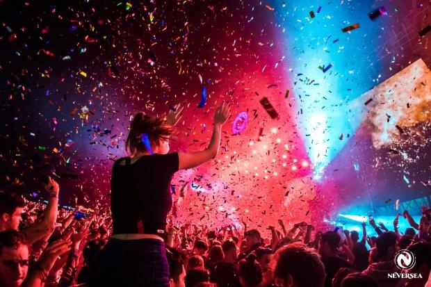 A încercat să-și salveze prietenele de o gașcă de scandalagii, dar din păcate, curajul i-a fost fatal 465050