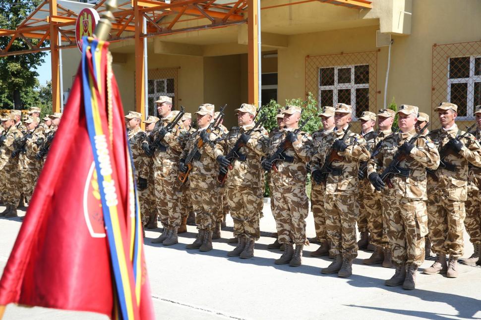 Emoție și datorie. Pleacă în misiune pentru șase luni într-unul dintre cele mai periculoase locuri din lume - GALERIE FOTO 464987