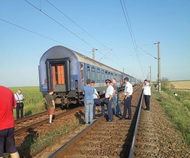 Reacția reprezentanților CFR, după ce trenul Timişoara - Bucureşti a pierdut vagoanele pe drum