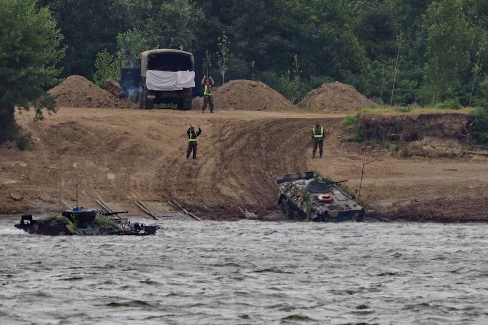 TAB scufundat în Dunăre, în timpul unui exercițiu NATO