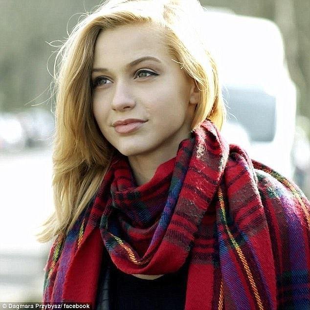 Aceasta tanara de 16 ani s-a spanzurat in toaleta scolii dupa ce a fost batjocorita de colegi! Ce a patit 465562